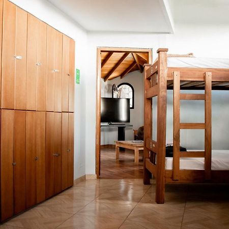 Happy Buddha Hostel & Lodge Guatape Ngoại thất bức ảnh