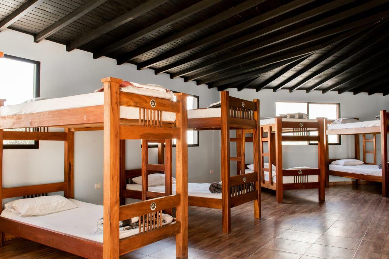 Happy Buddha Hostel & Lodge Guatape Ngoại thất bức ảnh