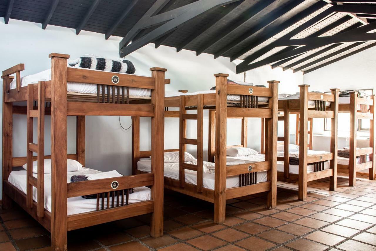 Happy Buddha Hostel & Lodge Guatape Ngoại thất bức ảnh